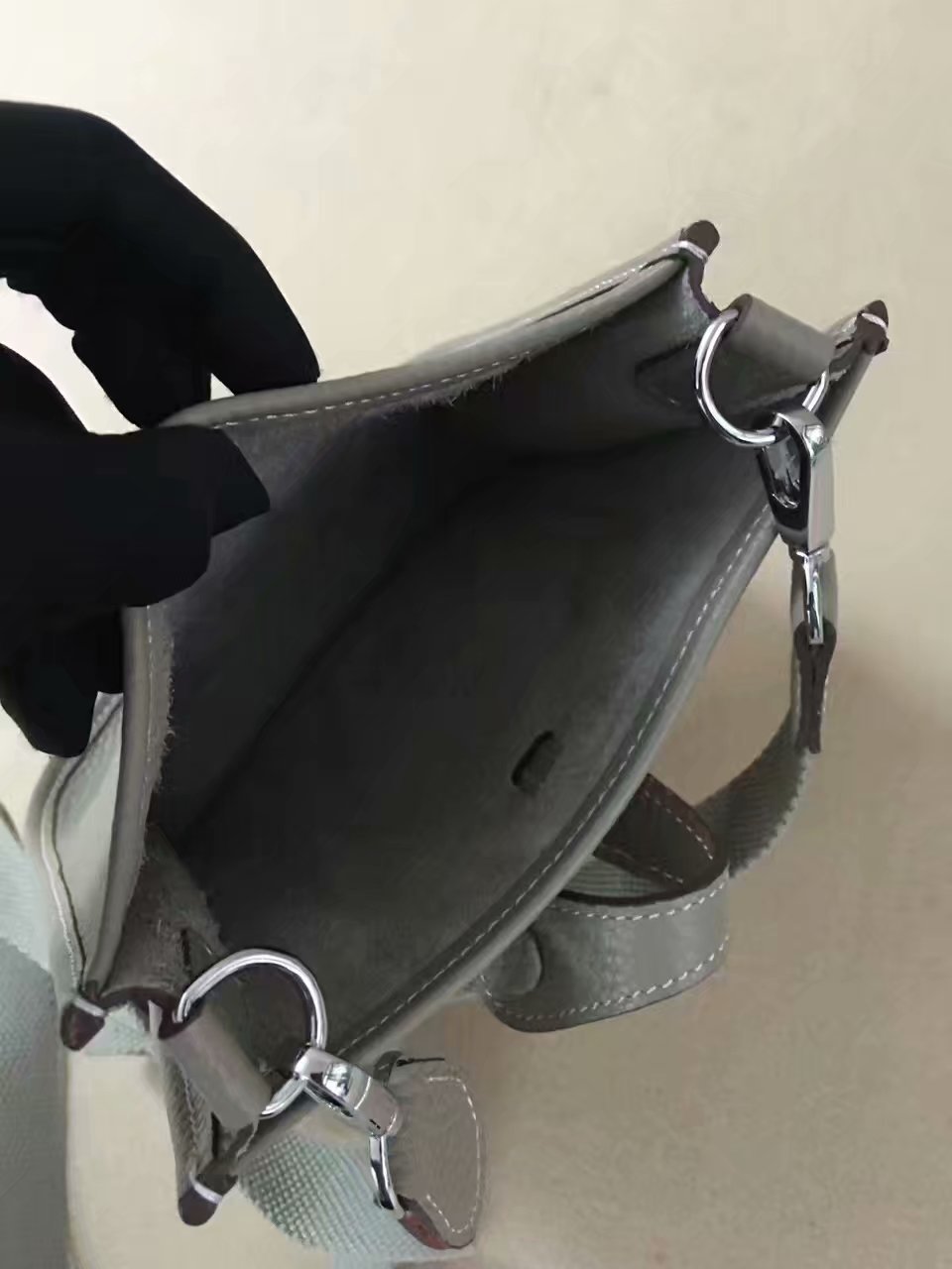 Hermes Evelyne original togo leather mini Shoulder Bag H15698 light grey
