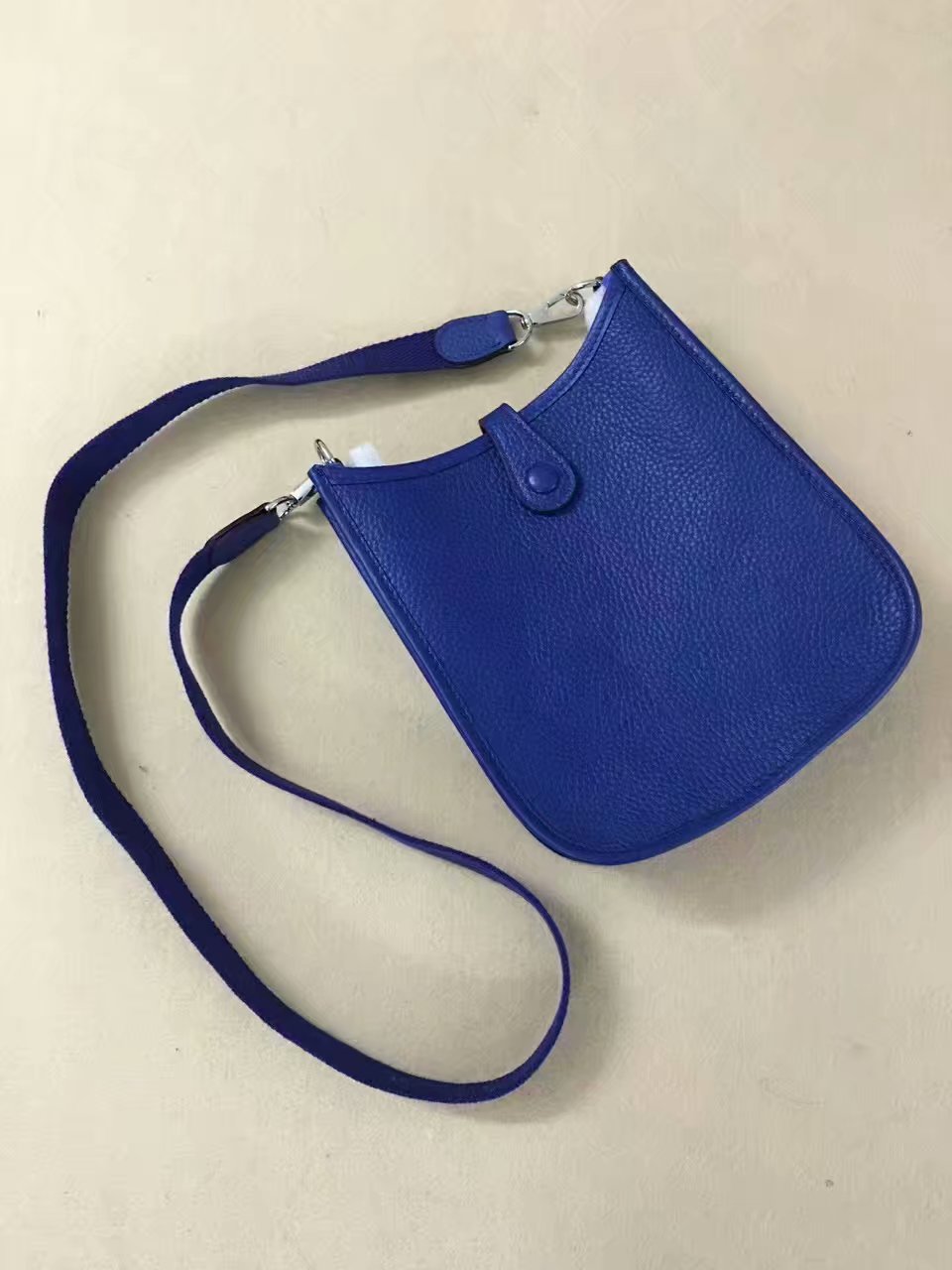 Hermes Evelyne original togo leather mini Shoulder Bag H15698  optic blue
