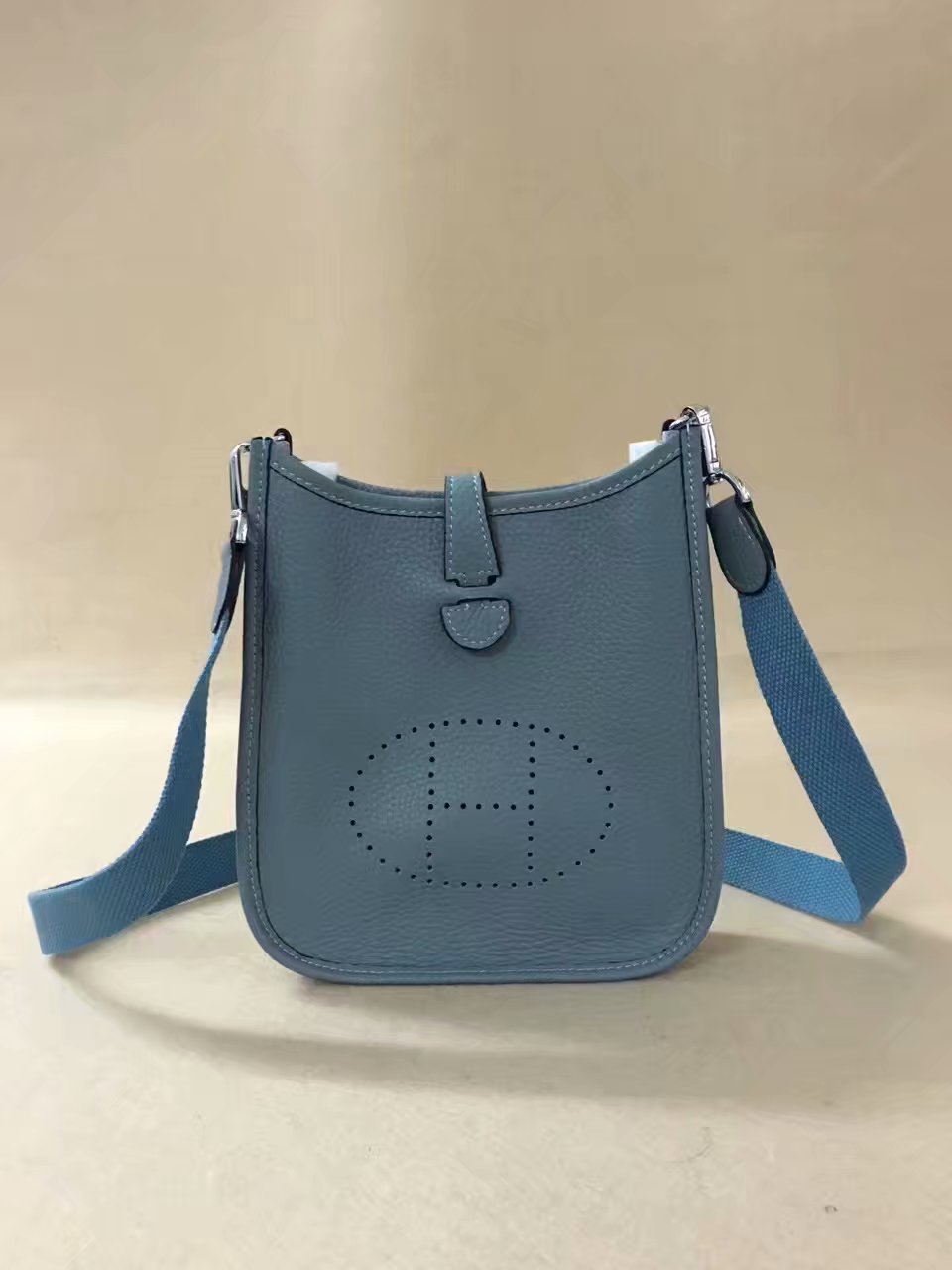 Hermes Evelyne original togo leather mini Shoulder Bag H15698 sky blue