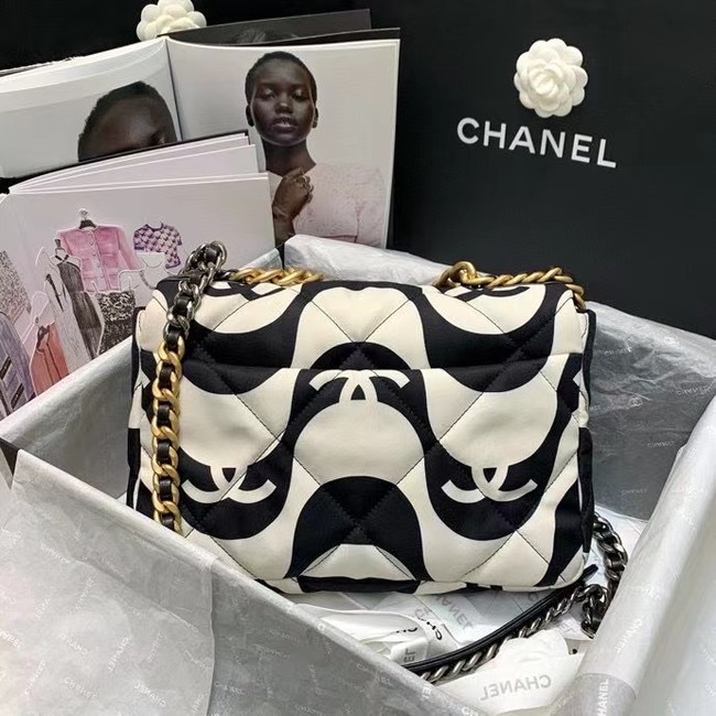 chanel 19 flap bag AS1161 black&white