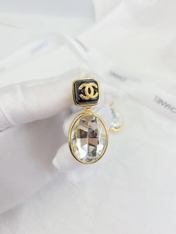 Chanel Earrings CE6307