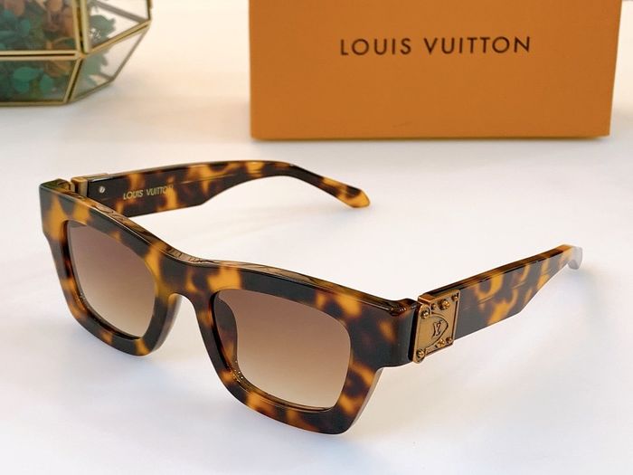 Louis Vuitton Sunglasses Top Quality LV6001_0008