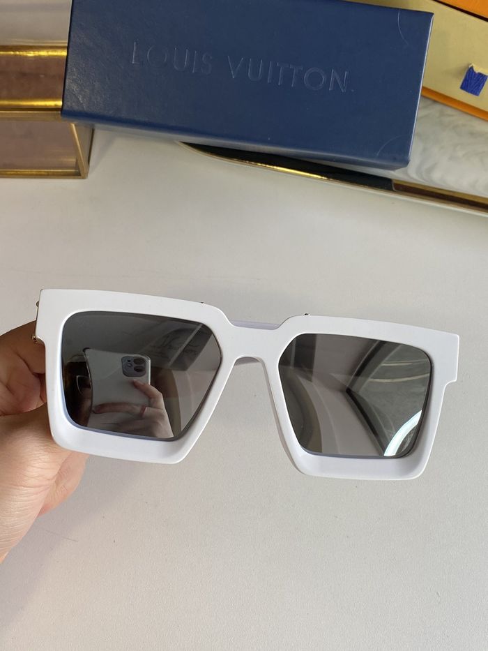 Louis Vuitton Sunglasses Top Quality LV6001_0131