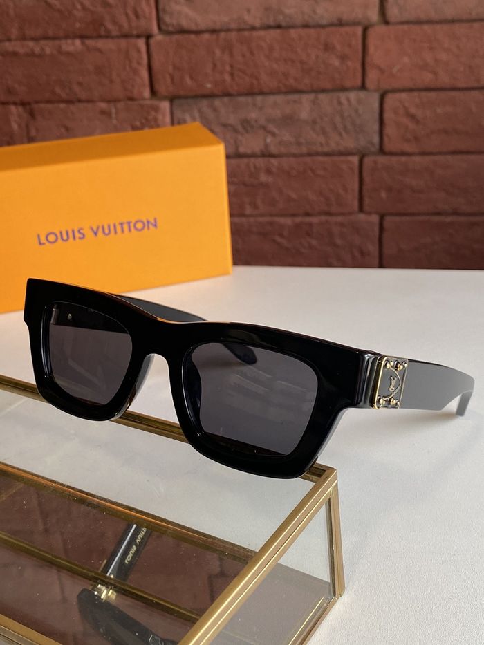 Louis Vuitton Sunglasses Top Quality LV6001_0134