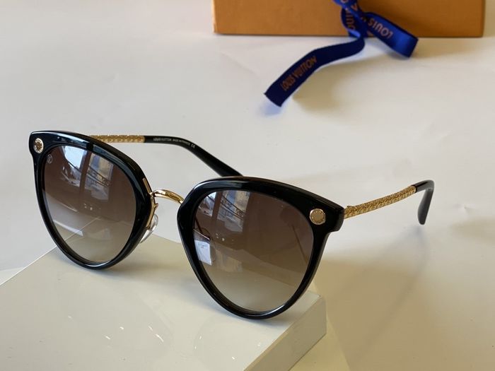 Louis Vuitton Sunglasses Top Quality LV6001_0192