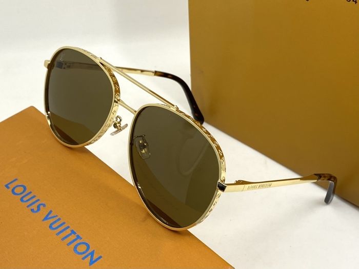 Louis Vuitton Sunglasses Top Quality LV6001_0230