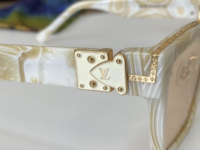 Louis Vuitton Sunglasses Top Quality LV6001_0254