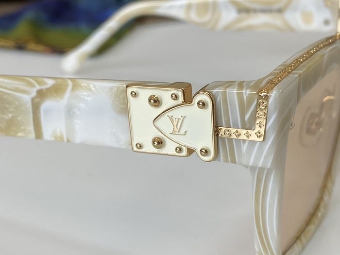 Louis Vuitton Sunglasses Top Quality LV6001_0254