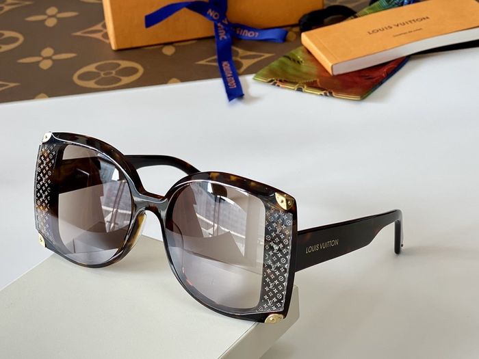 Louis Vuitton Sunglasses Top Quality LV6001_0264