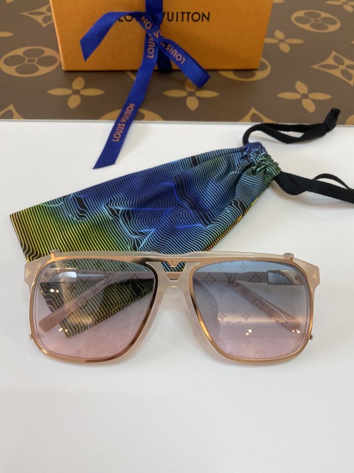 Louis Vuitton Sunglasses Top Quality LV6001_0265