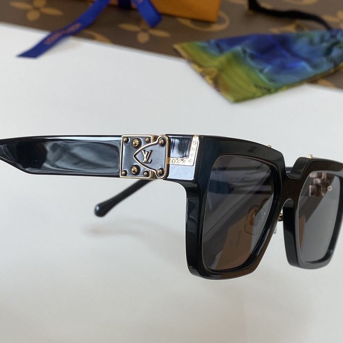 Louis Vuitton Sunglasses Top Quality LV6001_0308