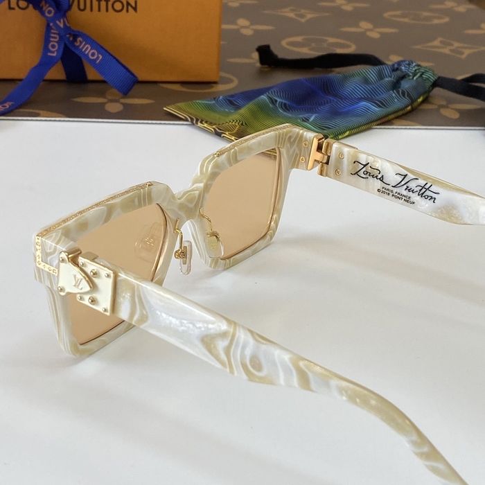 Louis Vuitton Sunglasses Top Quality LV6001_0310