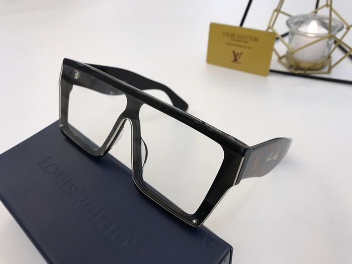 Louis Vuitton Sunglasses Top Quality LV6001_0330