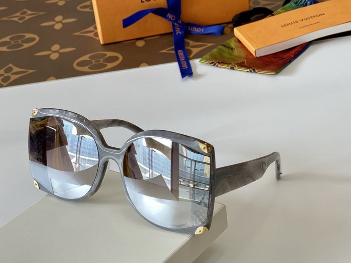 Louis Vuitton Sunglasses Top Quality LV6001_0376