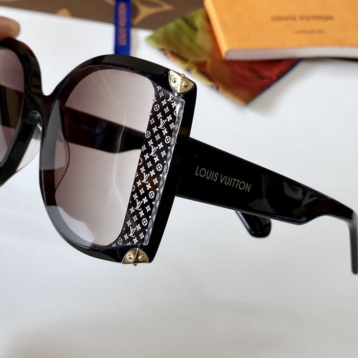 Louis Vuitton Sunglasses Top Quality LV6001_0480