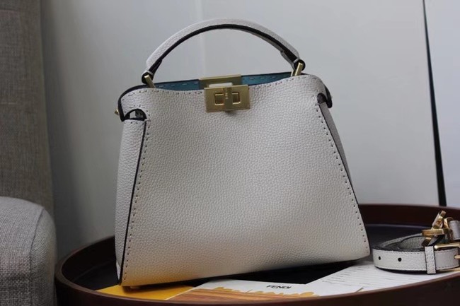 Fendi PEEKABOO ISEEU MEDIUM leather bag 70192 white