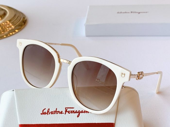 Salvatore Ferragamo Sunglasses Top Quality S6001_0044