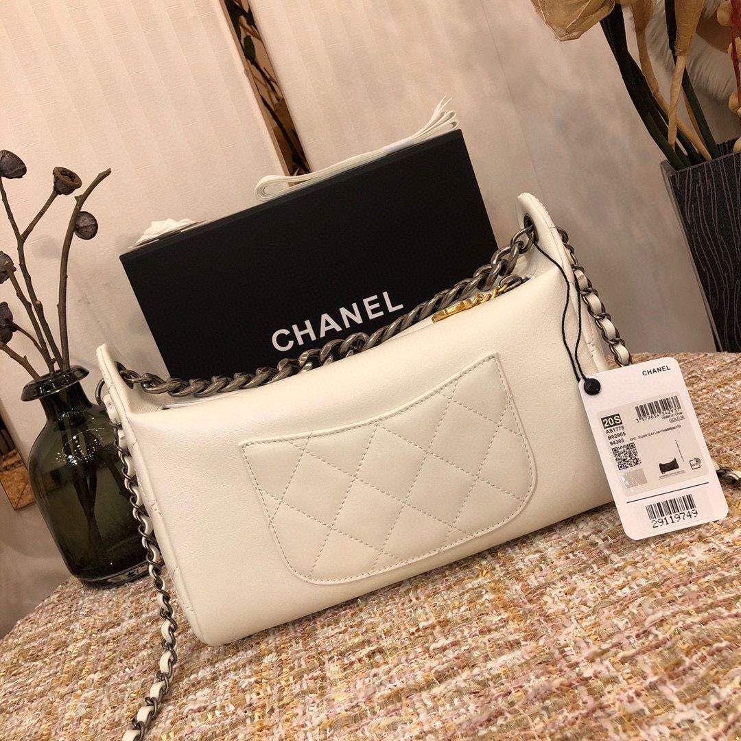 Chanel Original Leather Chain Shoulder Bag 1178 White