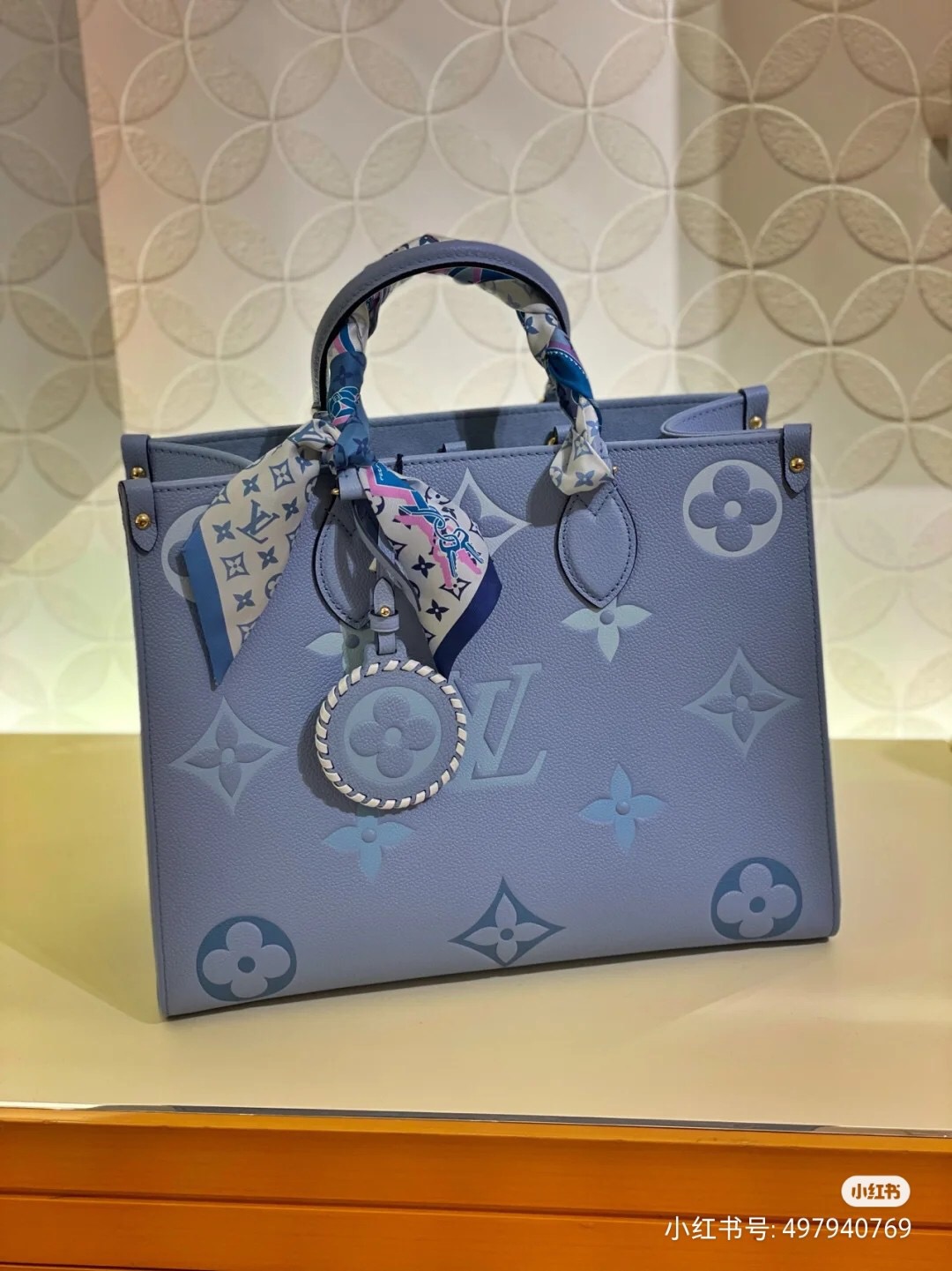 Louis Vuitton ONTHEGO MM M45718 Summer Blue
