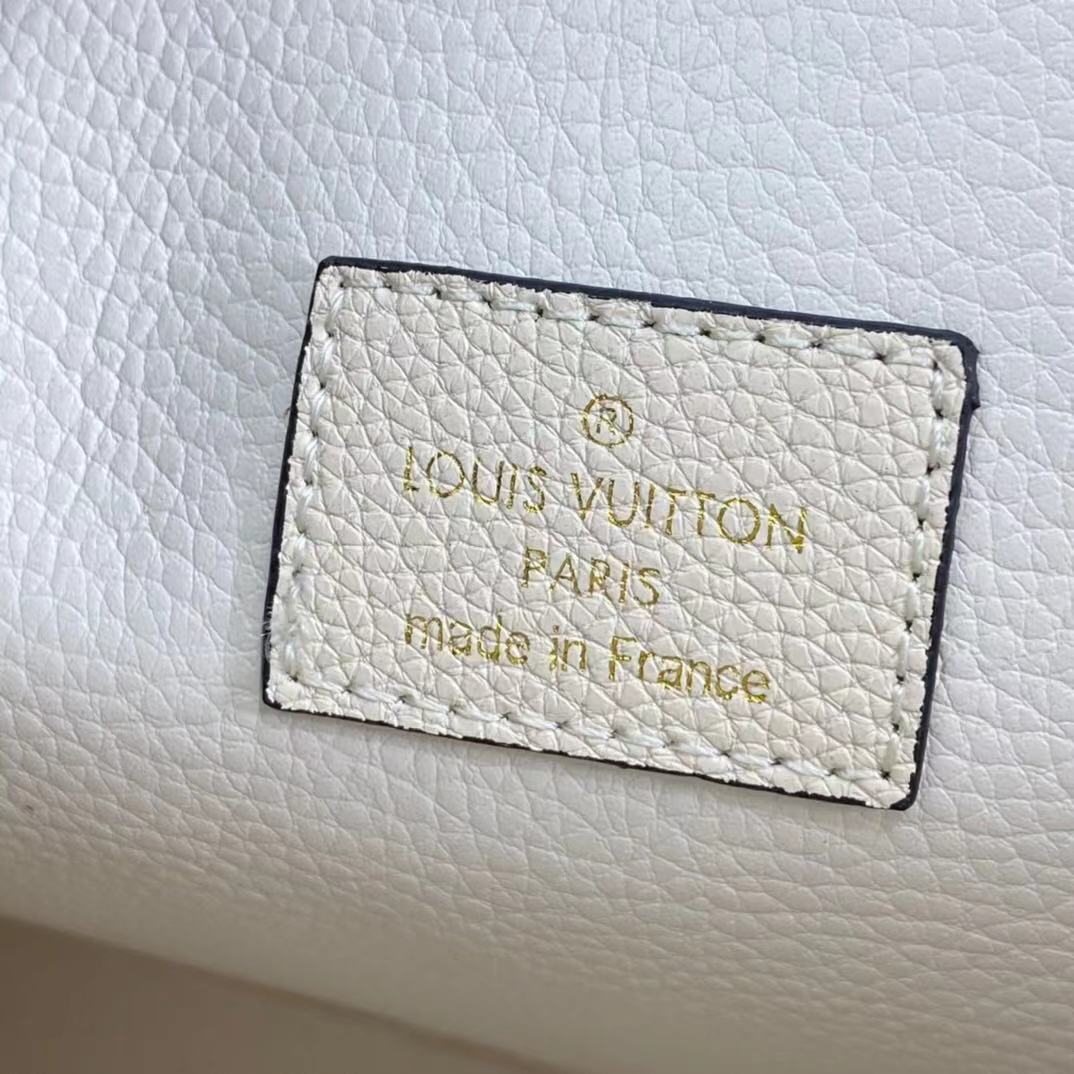 Louis Vuitton POCHETTE VOYAGE MM M80504 Cream & Saffron