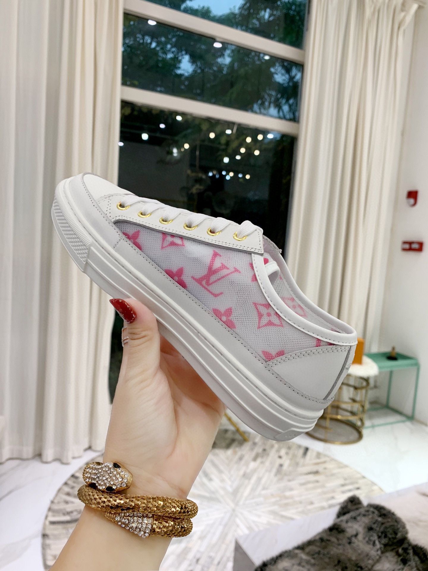 Louis Vuitton Shoes LV10869