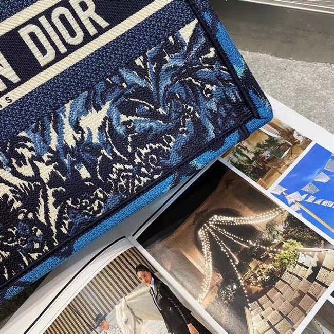 DIOR BOOK TOTE Blue Dior Palms Embroidery M1287