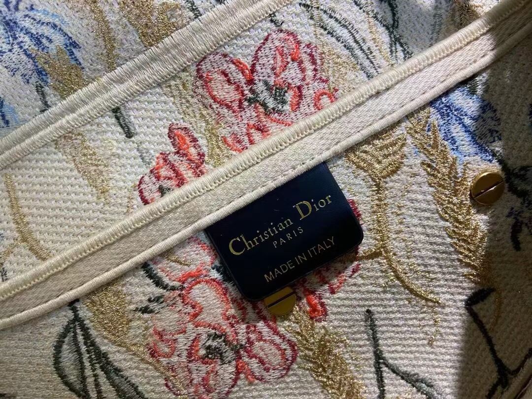 DIOR Beige Multicolor Dior Hibiscus Metallic Thread Embroidery SADDLE BAG M0446C Beige