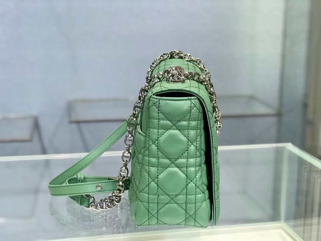 LARGE DIOR CARO BAG Soft Cannage Calfskin M9243U green