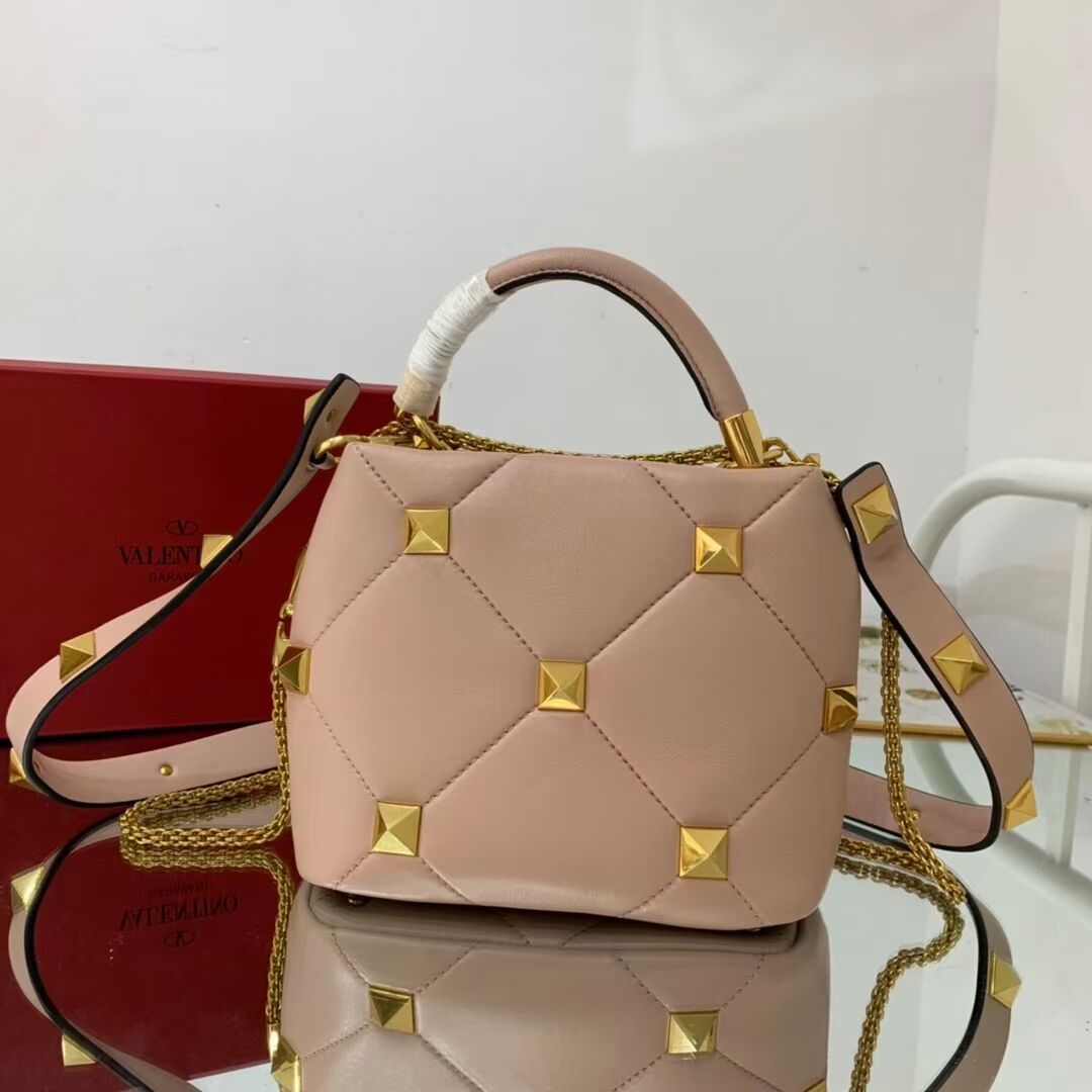 Valentino medium Garavani Roman Stud V1198 pink