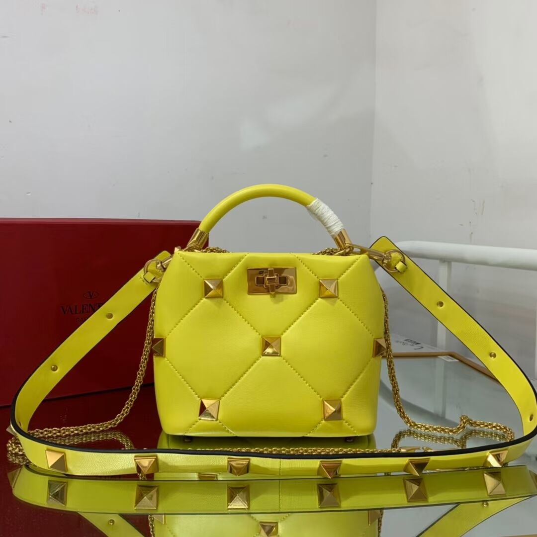 Valentino medium Garavani Roman Stud V1198 yellow