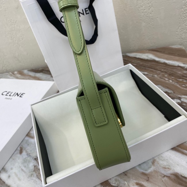 Celine TRIOMPHE SHOULDER BAG IN NATURAL CALFSKIN 194143 green