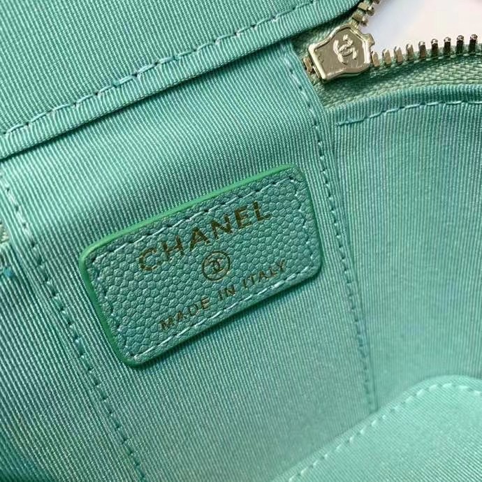 chanel small vanity with chain AP2118 Green