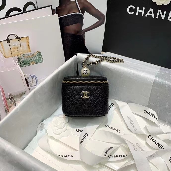 chanel small vanity with chain AP2118 black
