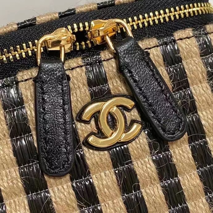 Chanel Weave Shoulder Bag AP1998 black
