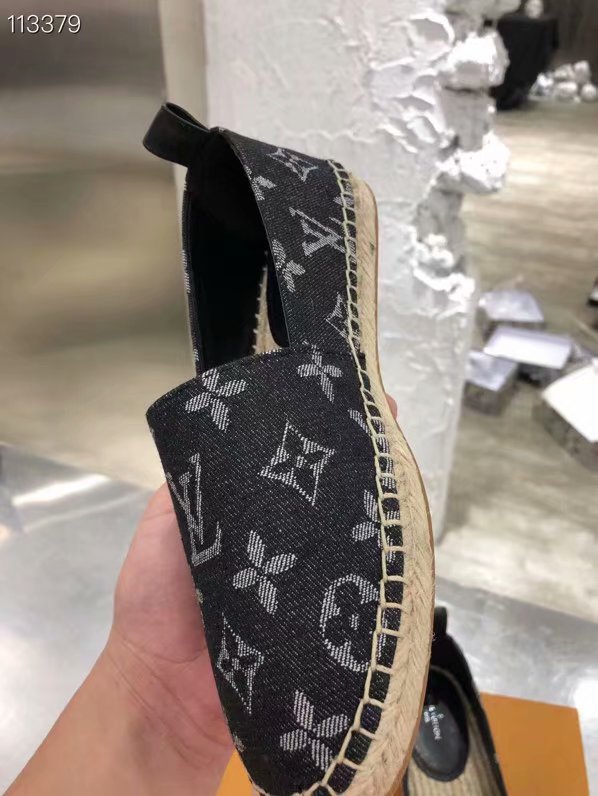 Louis Vuitton Shoes LV1095XB-1