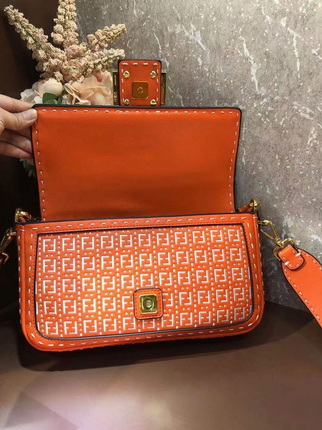 FENDI BAGUETTE Bag F1520 orange