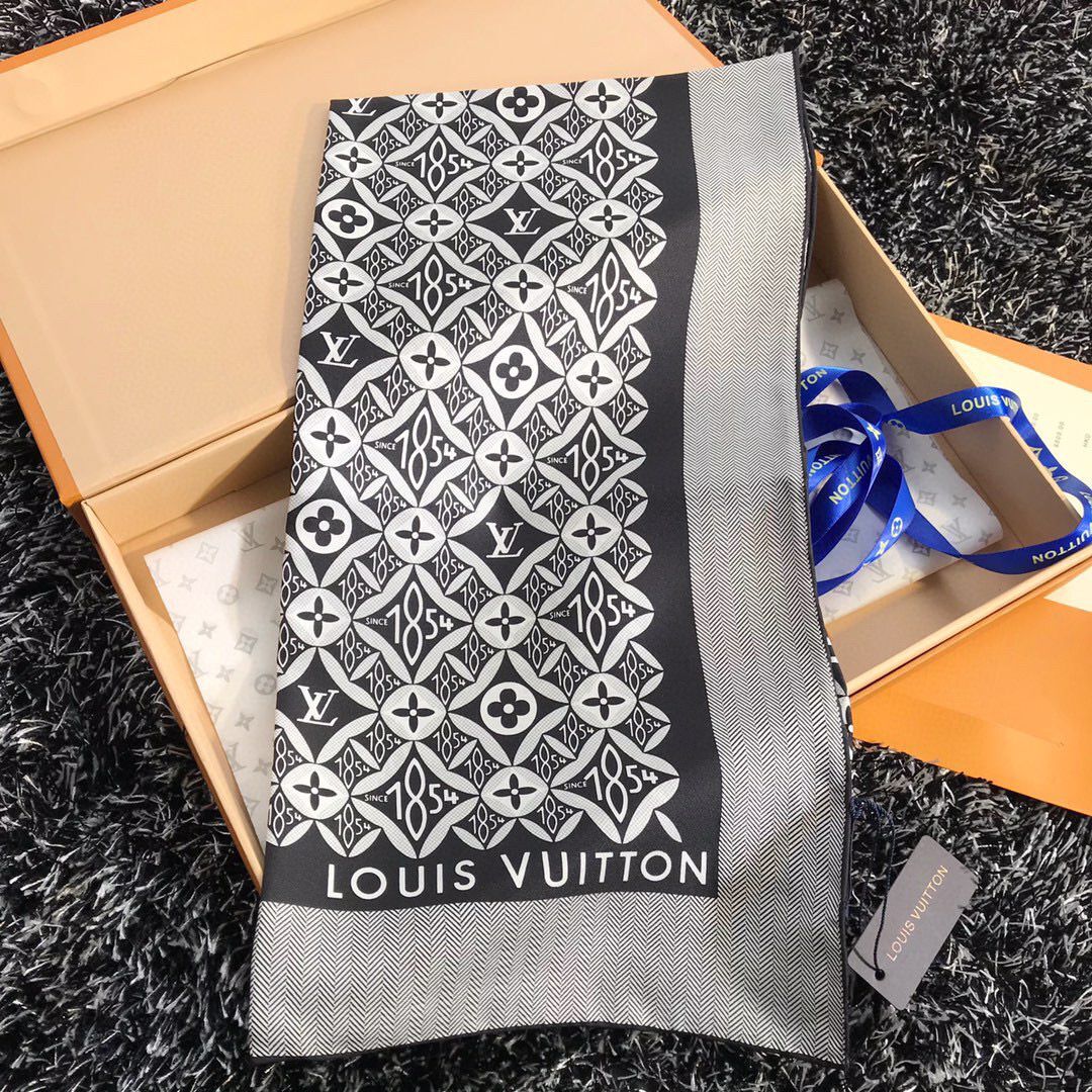 Louis Vuitton Silk Scarf M76781 Black