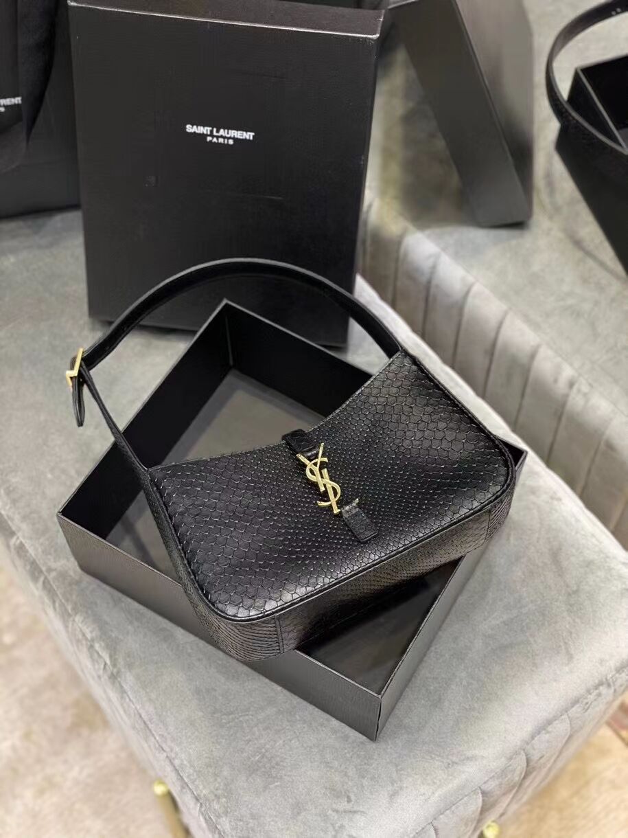 YSL LE 5 A 7 HOBO BAG IN MATTE PYTHON Y687228 black