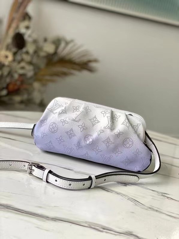 Louis Vuitton SCALA MINI POUCH M80497 Gradient Blue