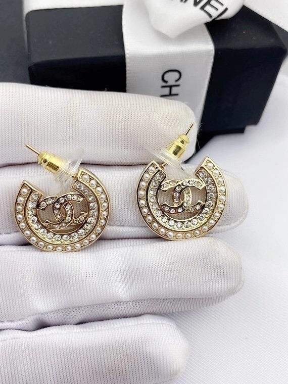 Chanel Earrings CE6424