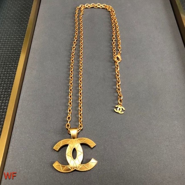 Chanel Necklace CE6409