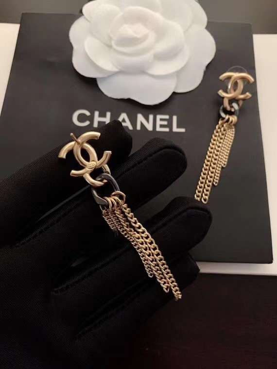 Chanel Earrings CE6447