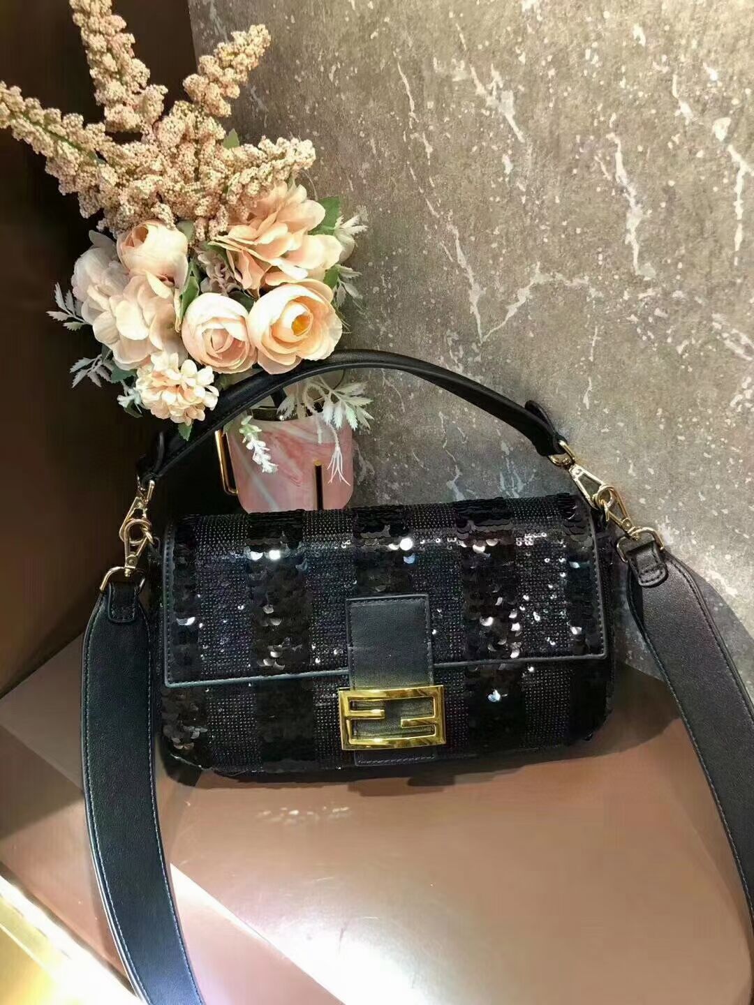 FENDI BAGUETTE Bag Pearl slice F1359 black