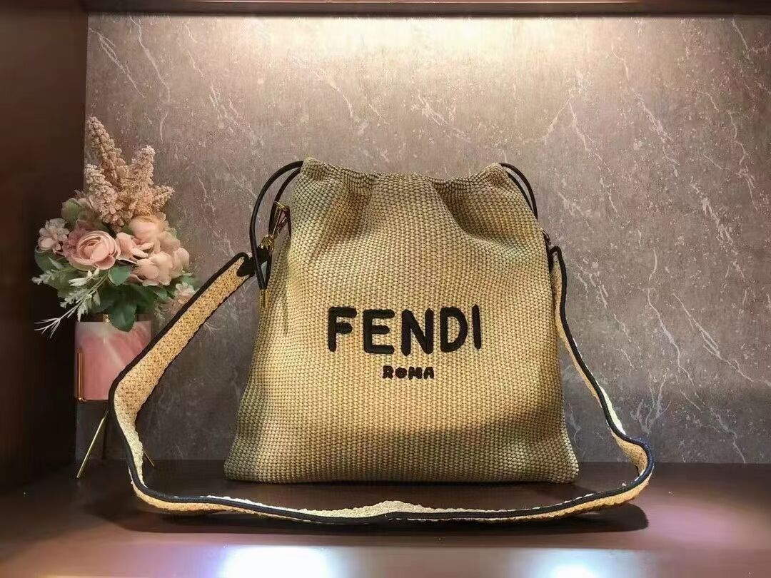 FENDI PACK SMALL POUCH Braided straw Large-bag F1529 apricot