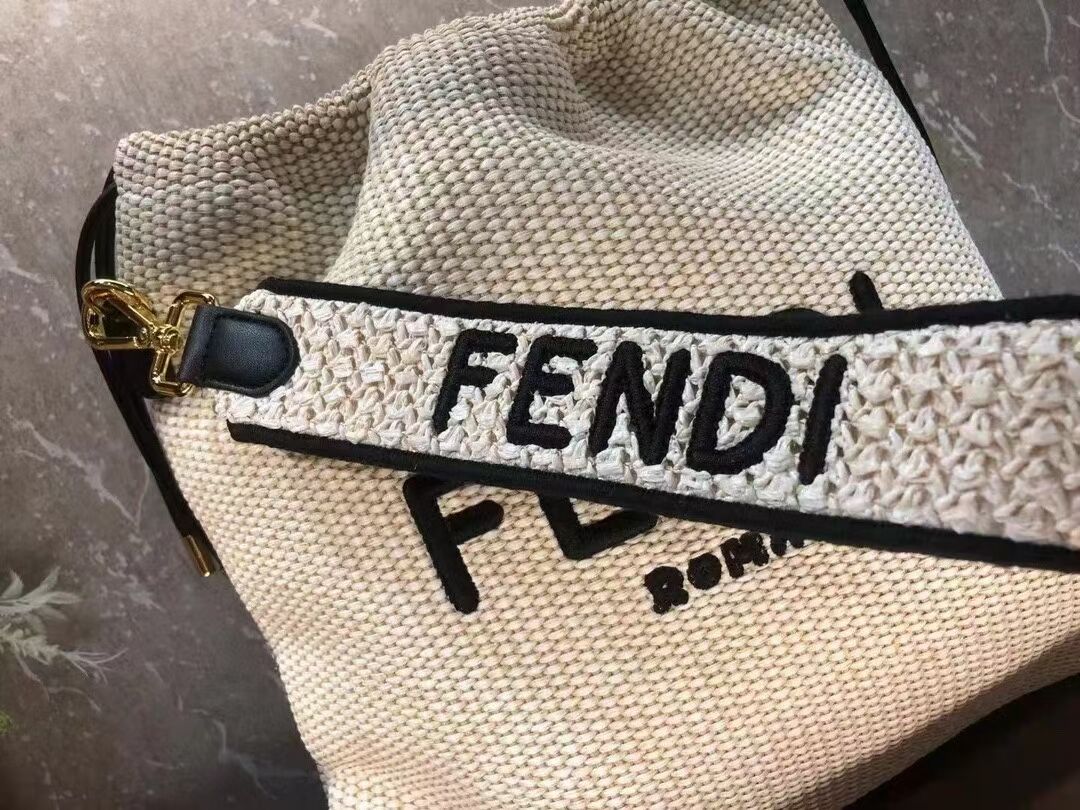 FENDI PACK SMALL POUCH Braided straw Large-bag F1529 beige