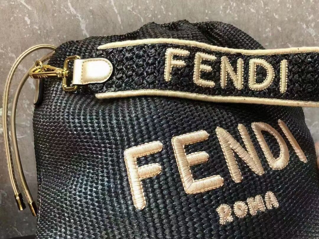 FENDI PACK SMALL POUCH Braided straw Large-bag F1529 black