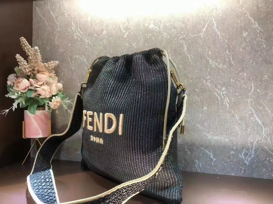 FENDI PACK SMALL POUCH Braided straw Large-bag F1529 black