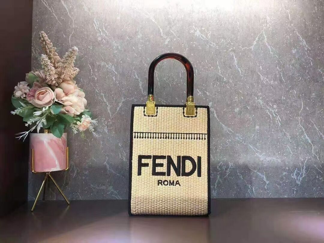 FENDI SUNSHINE SHOPPER Braided straw medium-bag F1620 apricot