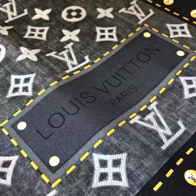 Louis Vuitton Silk Scarf M76788 Black
