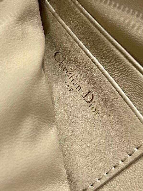 DIOR CARO MULTIFUNCTIONAL POUCH Beige Supple Cannage Calfskin S5036UW